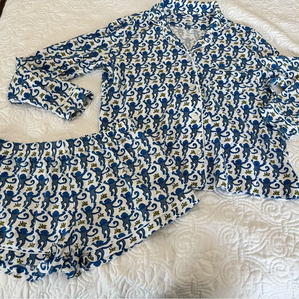 blue roller rabbit long sleeve & shorts pajama SET - Picture 2 of 2